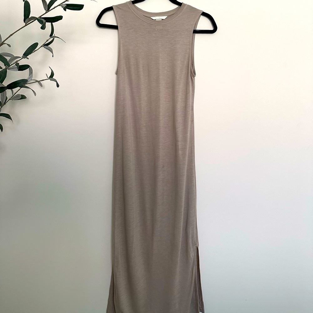 H&M nude dress - size xs